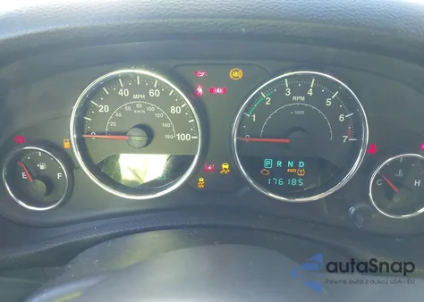 2013 Jeep Wrangler Unlimited Sport z USA, uszkodzony, nr VIN 1C4BJWDG5DL533594